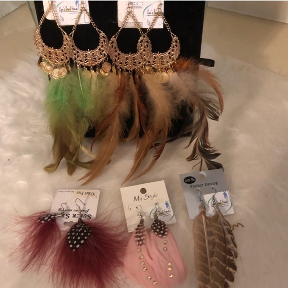 🌴Green 9” Feather & Gold Coin Boho Indian Earrings - Picture 2 of 4